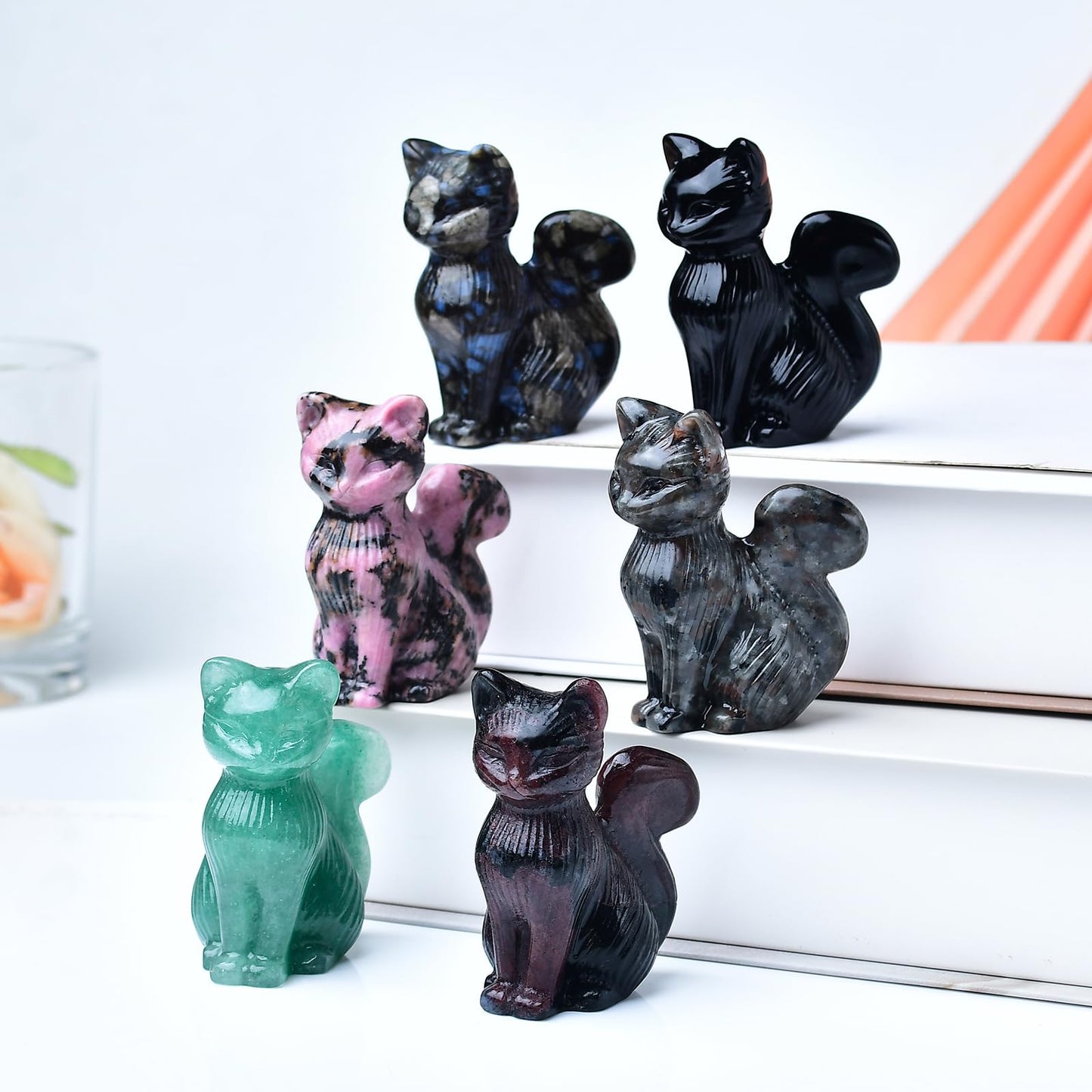 WUYOUSHI Natural Garnet Crystal Cat Statue 2.4 Inch - Handmade Healing Sculpture, Lucky Guardian Pocket Statue for Reiki Meditation, Office & Home Decoration Gift