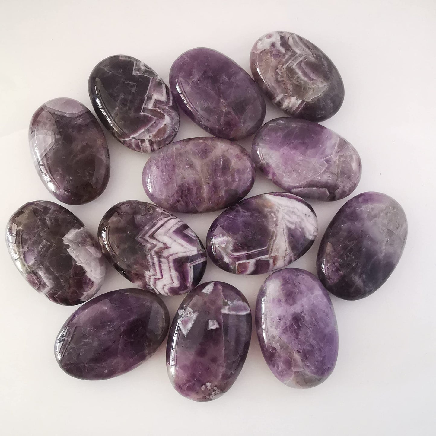 Loveliome Natural Amethyst Oval Polished Worry Stones, Healing Crystal Indoor Fountain Stones Massage Energy Anxiety Relief Items