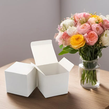 Oletx 25 Pcs White Paper Gift Boxes, Small Candy Boxes Bulk, 4x4x4 inch Gift Box with Lids, Goodie Treat Boxes for Party Favors, Birthday Gifts, Wedding Gifts