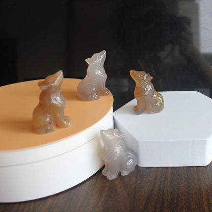 HLbshi Hand Carved Gemstone Crystal Wolf Figurine Animal Statue Carving Office Home Decor Collections 2'' (Gray Agate)