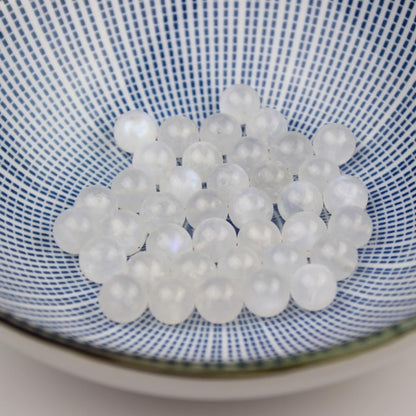 MJDCB Natural Round Stone Beads 6mm Blue Moonstone Loose Gemstone Beads for Jewelry Making Bracelet Necklace 60pcs