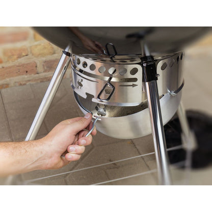 Weber Original Kettle Premium Charcoal Grill, 22-Inch, Green – Outdoor BBQ Grill with Built‑In Thermometer, Heat Control Dampers & One‑Touch™ Cleaning System