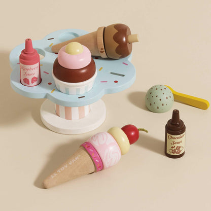 Le Toy Van - Educational Wooden Toy Honeybake Colourful Wooden Carlo's Gelato Pretend Ice Cream Toy | 12 Pieces - Great Role Play Gifts For A Boy Or Girl - 2+ Years