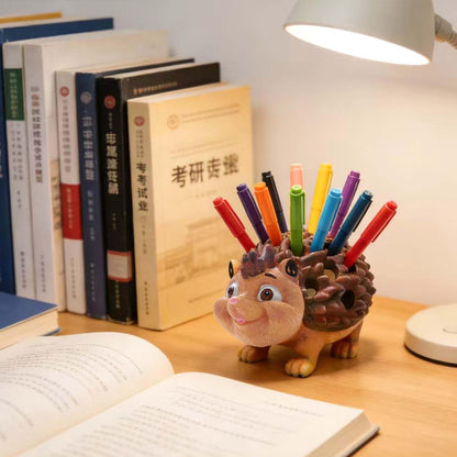 Daoofukeji Pen Holder for Desk Pencil Holder Wooden Hedgehog - Resin Hedgehog Shaped Pen Container Desk Organizer Decoration for Office Desk Home Decorative Animal Pen Holder Funny Gifts for Kids
