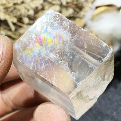 Natural Translucent Calcite Stone Mineral Crystal Specimen Office Desktop Decor Fragrance Expansion Stone Home Decor Raw Crystal (Approximately 1 Pound per Pack)