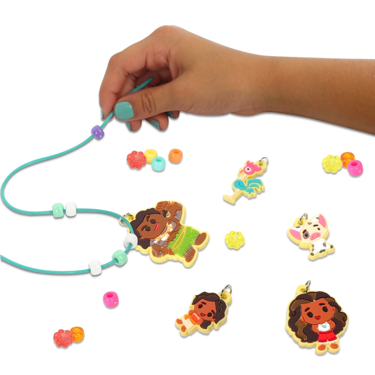 Tara Toys Disney Moana Necklace Activity Set – Kids DIY Jewelry Kit with 150+ Beads, 5 Character Charms & Carry Case, Creative Craft Gift for Ages 3+