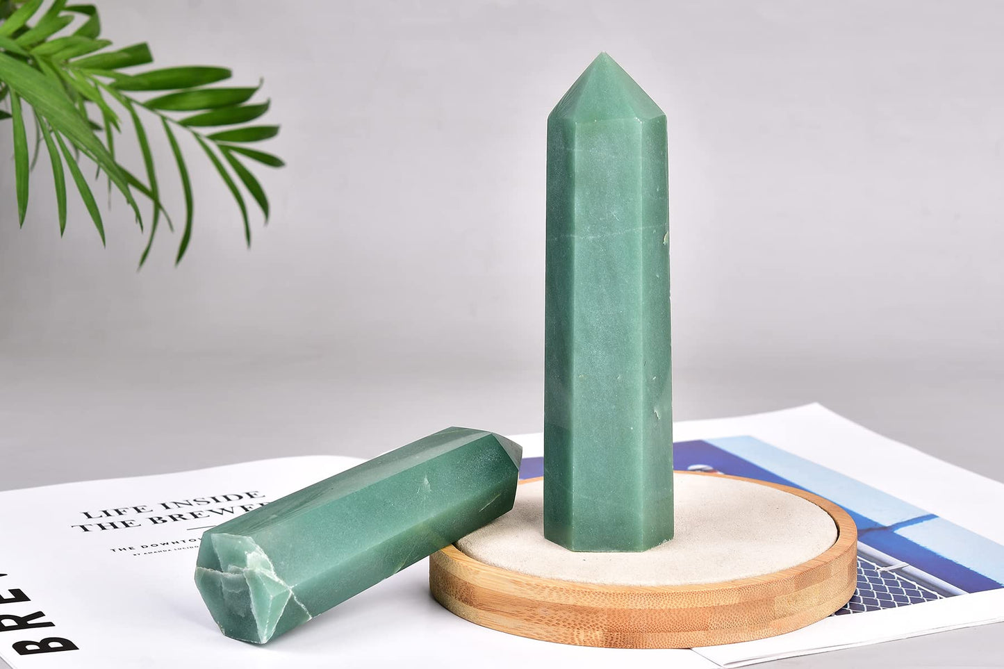 AMOYSTONE 1PC Green Aventurine Wand Natural Healing Crystal Hexagonal Column 6 Faceted Small Green Stone Tower Reiki Yoga 0.6-1.1 Lbs