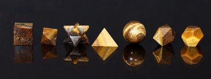 Crocon Tiger Eye 7Pcs Platonic Solids Crystal Geometry Set, Platonic Solids Sacred Geometric Stones for Meditation Reiki Balancing Healing Chakra Stone Cleansing Spiritual Good Luck (15-20 mm)