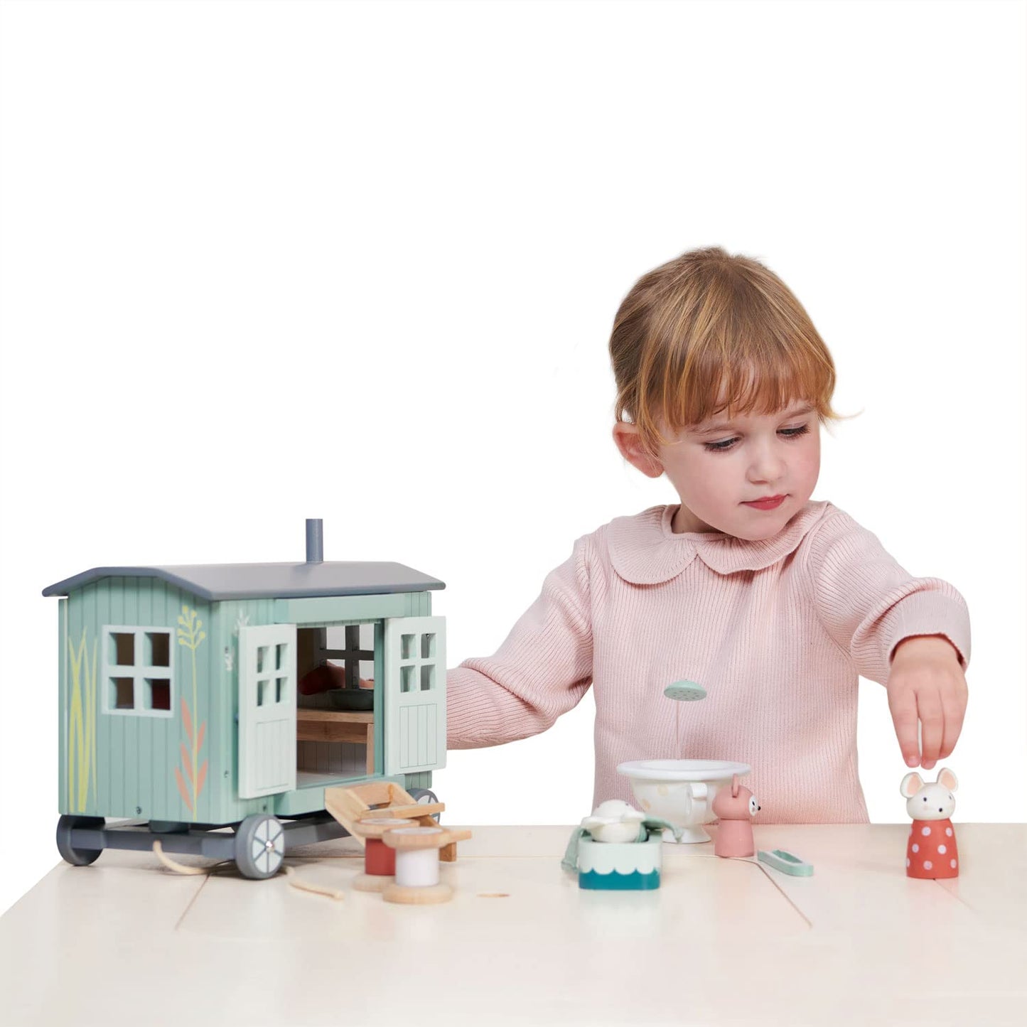 Tender Leaf Toys - Secret Meadow Shepherd’s Hut - Portable Furnished Wooden Shepherd’s Hut on Wheels with 11 Pcs Accessories and 3 Mice Dolls - Open-Ended Play and Story Tellings - Age 3+
