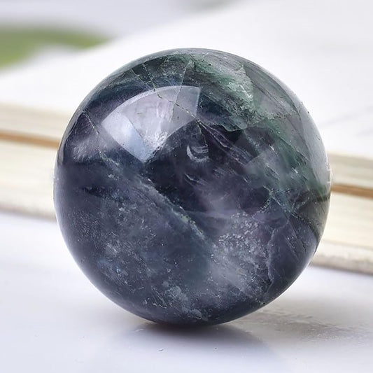 4-5CM/1.58-1.97inch Natural Fluorite Crystal Ball Hand Polished Fluorite Sphere Decorative Sphere Healing Crystals Ball Healing Stone Crafts Home Decor Ornament Gifts(40-50mm, Fluorite)