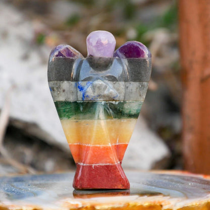 Crocon Seven Chakra Gemstone Pocket Angel Healing Figurine, Hand Carved Guardian Angel Crystals for Positive Energy, Handmade Mini Statue for Love, Peace & Healing, Natural Gemstone Healing Figurine