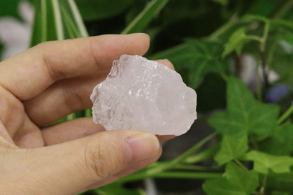 YATOJUZI Clear Quartz 1lb Bulk Natural Healing Crystals Raw Rough Rocks Stones Sets for Cabbing Tumbling Cutting Lapidary Polishing Reiki Crytsal Healing Wire Wrapping Decoration Gemstone