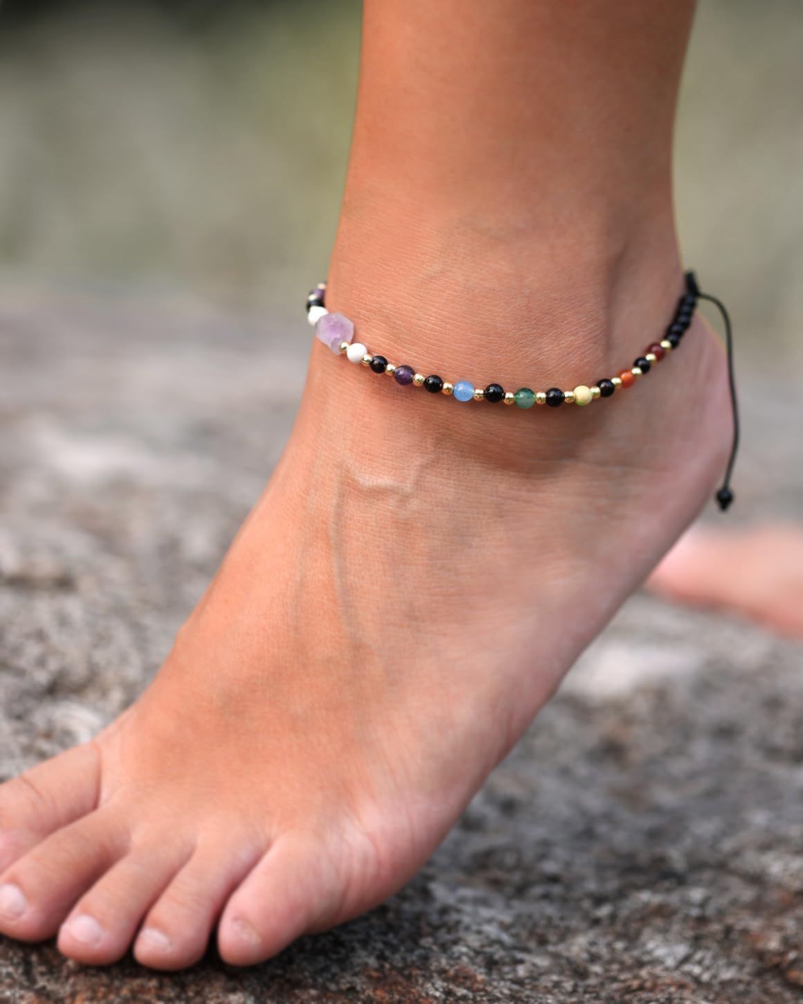 Xfoxstal 7 Chakra Beaded Anklet Summer Beach Black Agate Amethyst Raw Stone Ankle Bracelets for Women Spiritual Crystals Energy Yoga Meditation Gifts