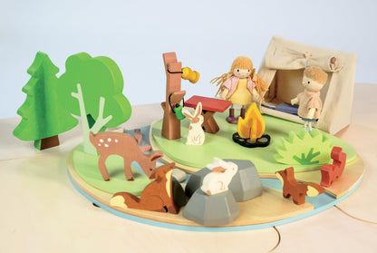 Tender Leaf Toys - Wildlife Camping Playset - Wooden Doll Sized Camping Set with Tent, Campfire, Fishing Rod & Accessories - Imaginative Play Set - Develop Storytelling & Fine Motor Skills - Age 3+