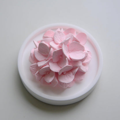 FLCSIed Essential Oil Passive Flower Diffuser -Non-Electric Peony Flower Porcelain Aromatherapy Diffusers for Small Mini Room, Desk Decorative, Bathroom (Pink, Hydrangea)