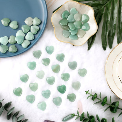 Gerrii 50 Pcs Heart Healing Stone Bulk Quartz Heart Inspirational Stones Gift for Women Love Pocket Polished Natural Energy Balancing Meditation 0.8 Inch(Green)