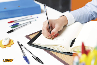 BIC Cristal Original Ball Pens Medium Point (1.0 mm) - Blue, Box of 150 [Amazon Exclusive]