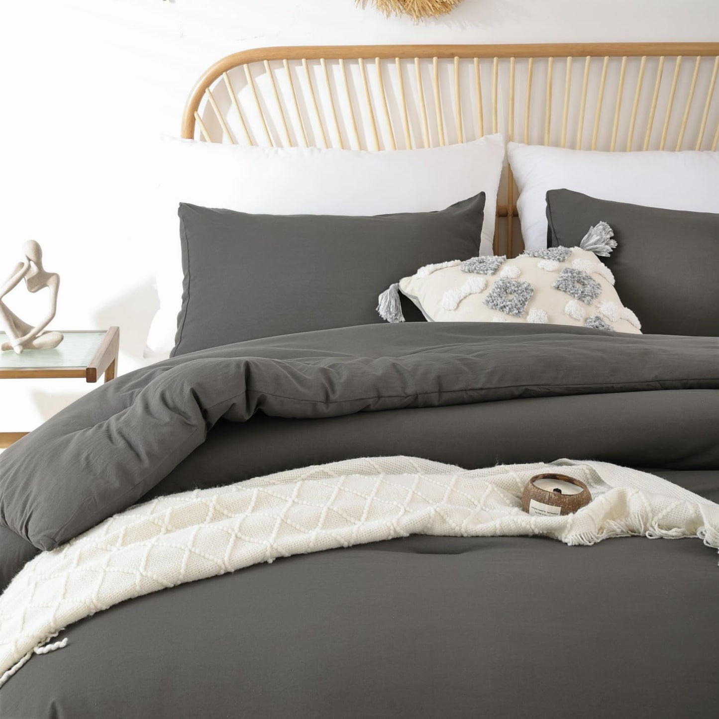 ROSGONIA Queen Comforter Set Charcoal Grey, 3pcs (1 Dark Gray Comforter & 2 Pillowcases) All Season Soft Bedding Lightweight Bedspread Blanket Quilt
