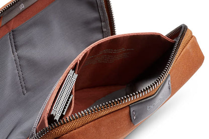 Bellroy Tech Kit Compact (Tech Accessories Organizer, Zipper Pouch) - Bronze
