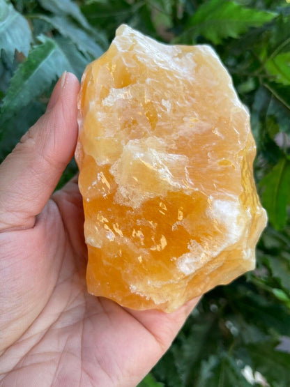 GAF TREASURES XL Orange Calcite Raw Stone, 3-4" Natural Calcite Healing Crystal (Orange Calcite, 0.5-1 lb)