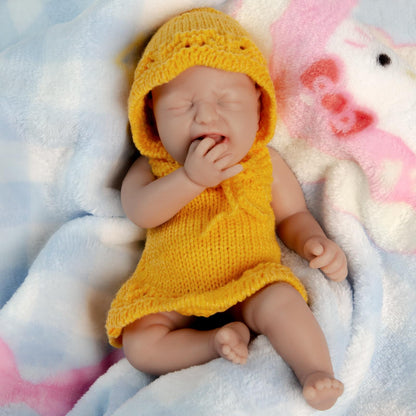 IVITA 8 inch Crying Mini Silicone Baby Dolls Weep Tiny Babies Washable Reality Babe Lifelike Realistic Infant with Feeding Kit & Gift Box