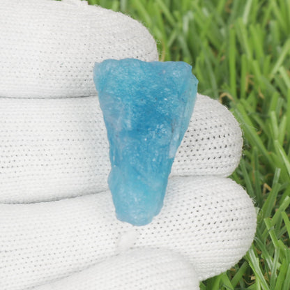 GEMHUB Loose Gemstones For Jewelry Makings Quality Sky Blue Aquamarine 14.00 Carat Natural Raw Rough Gemstone Necklace For Women