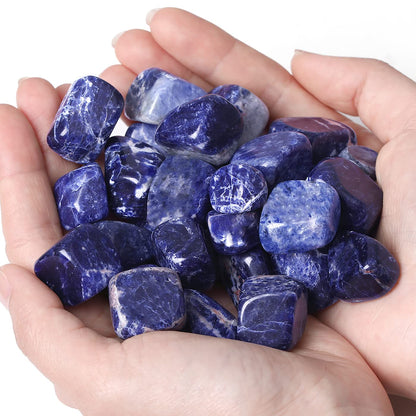 QINJIEJIE Bleu Sodalite Crystals Brazilian Polished Stone 0.6-1" Natural Irregular Stone Tumbled Reiki Healing Crystal for Succulents Plants Vase Filler Decoration Bulk 0.45 LBS