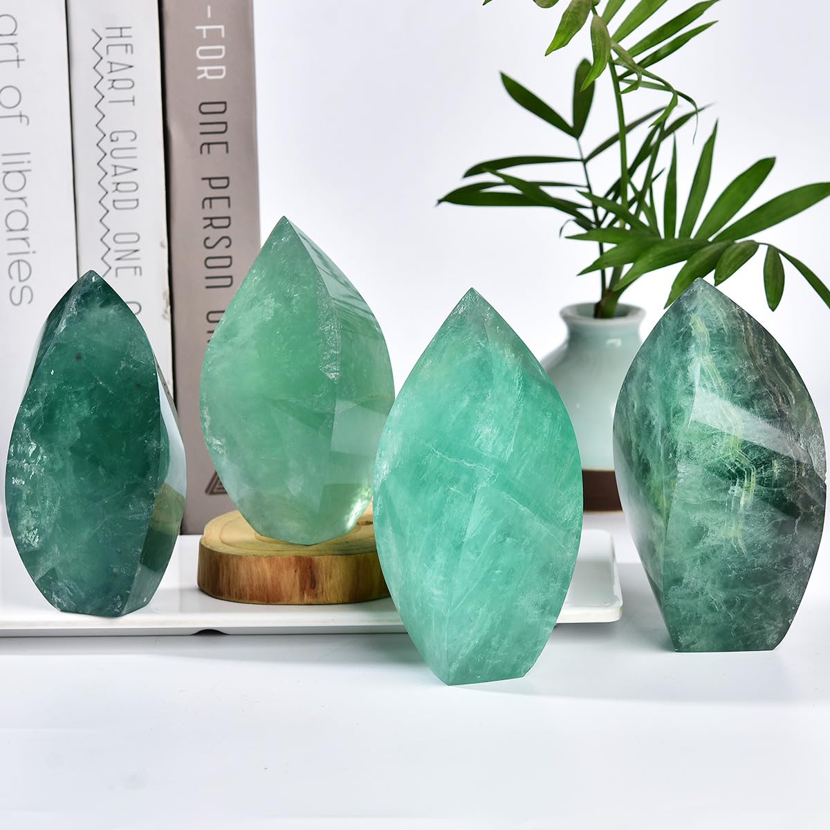 JIC Gem Green Fluorite Crystal Natural Healing Crystal Point Large 4 Sides Tower Fluorite Stone Energy Gemstone Home Decor 1.1-1.7 Lbs