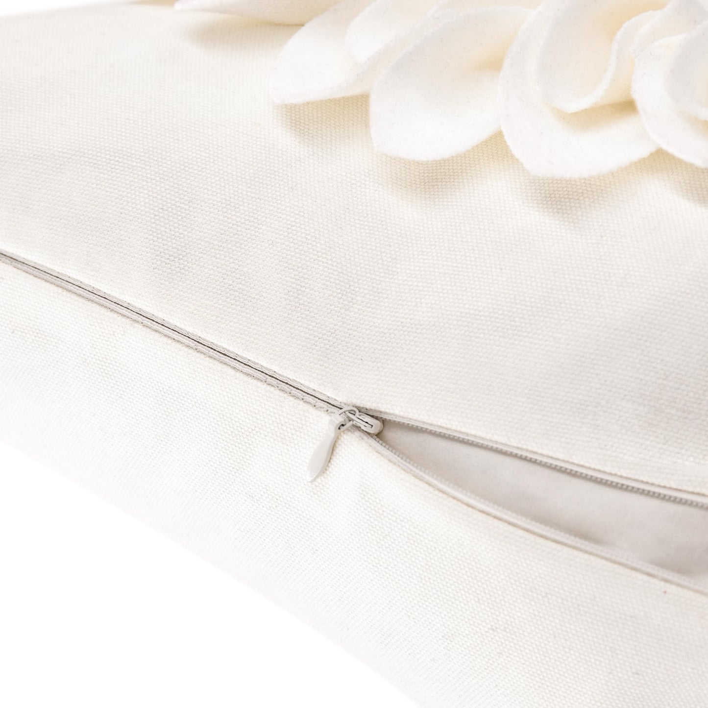 OiseauVoler 3D Sunflower Handmade Throw Pillow Covers Decorative Floral Pillowcases Cushion Covers for Couch Living Room Home Decor Creamy White 18x18 Inches