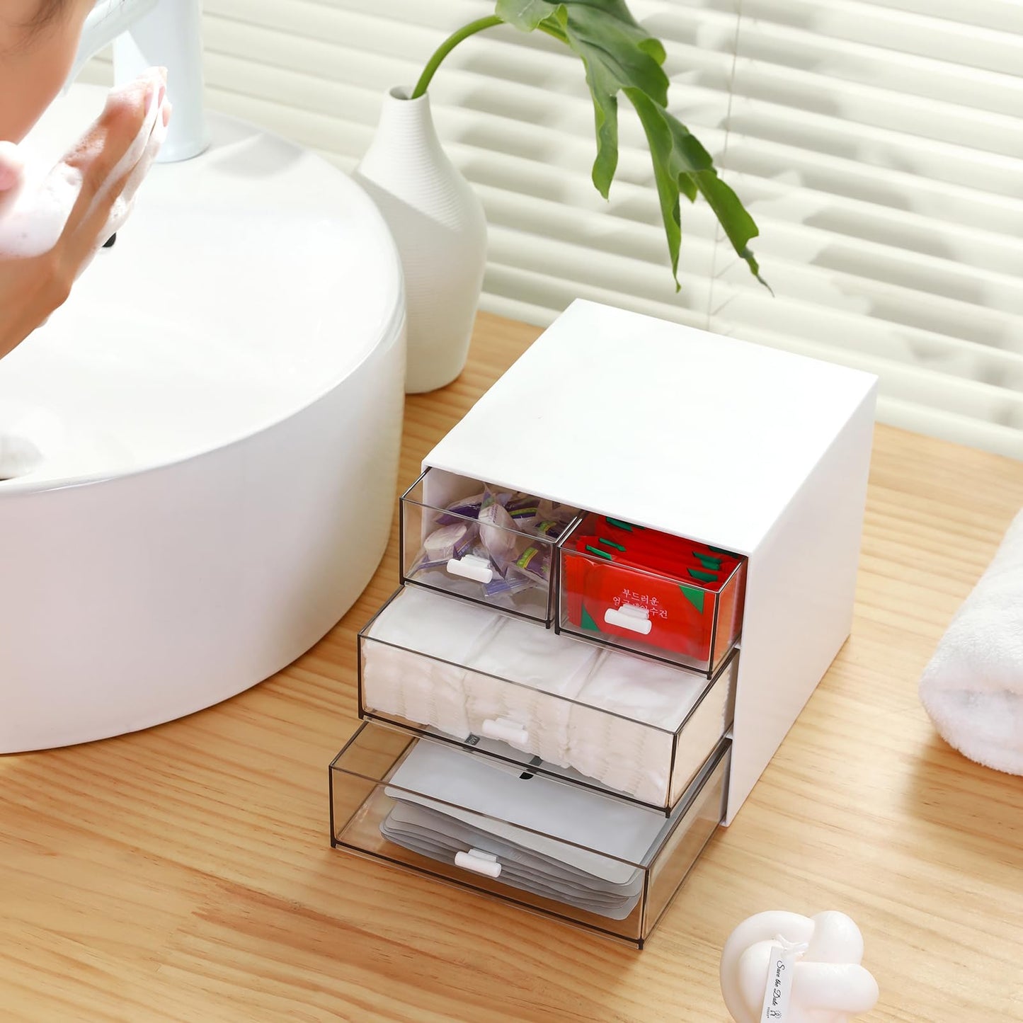 MILULUGO Makeup Organizer with 4 Drawers, Desk Organizer, Cosmetics Storage Box for nail polish, Lipstick, Brushes, Jewelry, Skincare, Bathroom Organization Boxes - White