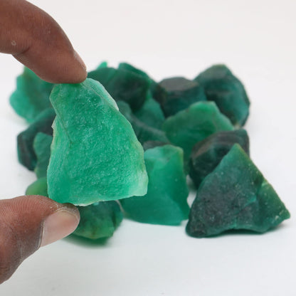 REAL-GEMS Natural Raw Healing Crystals Rough Stones for Tumbling, Cabbing, Polishing, Wire Wrapping, Wicca & Reiki Crystal Healing, Mix Gemstones,7 Chakra (Green Emerald)