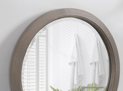 Kate and Laurel Hogan Farmhouse Round Wall Mirror; 18 Inch Diameter; Gray; Sophisticated Modern Mirror for Wall