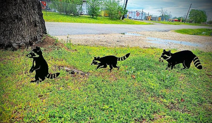 RealSteel - Garden Art Raccoon Family 3 Pack | Metal Yard Decor | Outdoor Garden Stakes | Wildlife Animal Decor | Custom Steel Art | Rust Resistant | Lawn Ornaments for Garden & Pathways (Rust)