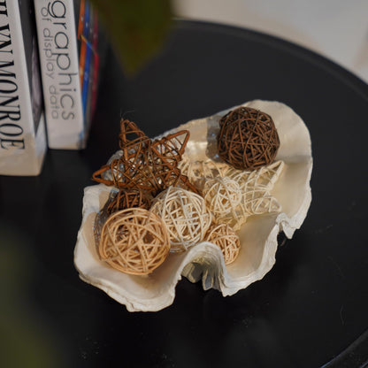 LC LCdecohome Decorative Bowl Entryway Table Decor - Resin Clam Shells Bowls Seashell Beach Console Table Home Decor Accents for Ocean Themed Living Room Coffee Table Decor 9 * 6 * 3.5 Inch