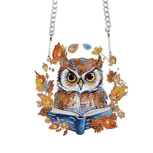 AiYuanzsh Owl Diamond Painting Hanging Kit, 5D DIY Acrylic Special Shaped Rhinestone Diamond Art Pendant Ornament with Leaf Wreath for Wall, Door, or Garden Decor, Birthday & Holiday Gift for Adults