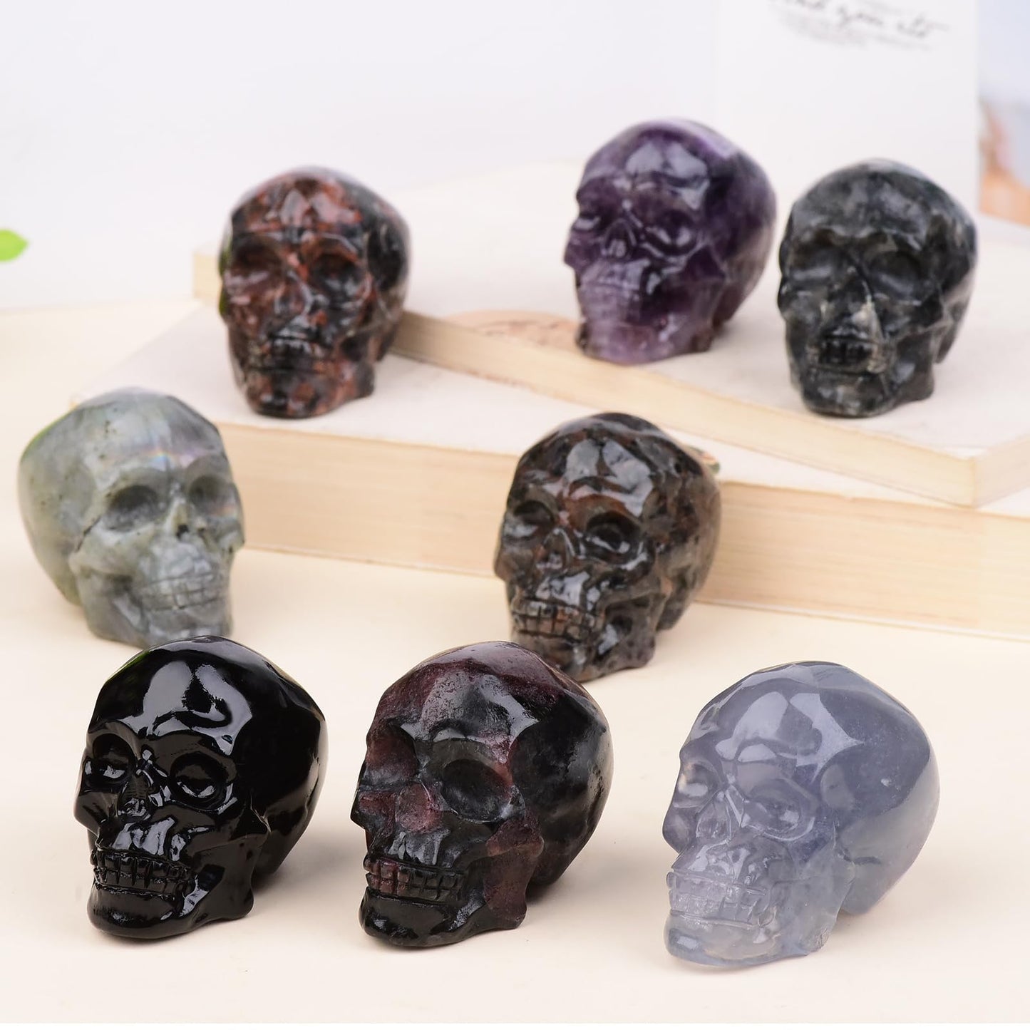 QLRSUXN 2 Inch Dream Amethyst Crystal Skulls Decor,Human Skull Sculpture Statues Healing Crystal Decor,Halloween Skull Figurines,Home Office Decoration Christmas Meditation Gifts for Men Women
