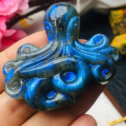 TEAMWILL Natural Labradorite Hand Carved Octopus Quartz crystal Reiki Healing Gift 1PC