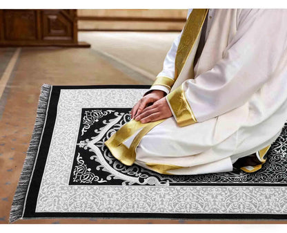 Muslim Prayer Rug and Prayer Beads with Gift Box, Soft Islamic Prayer Mat, Islamic Gifts Set, Prayer Carpet Mat, Sajadah/Janamaaz/Seccade (Black)