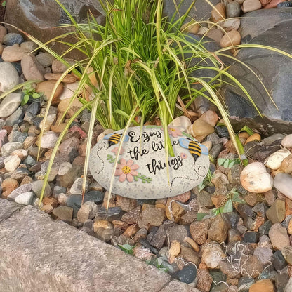 Bechivie Stepping Stones Outdoor, Bumble Bee Flower Garden Rocks Decorative, Summer Honey Bee Concrete Small Stake Down Step Stones for Walkway Yard Lawn Decor, Gifts for Gardening Love
