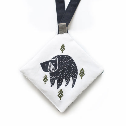 Wee Gallery Woodland Animals Crinkle Pages Stroller Toy, Sensory Hanging Crinkle Toy with Mirror for Babies, High Contrast Animal Art and Montessori Baby Item for Car Seat and Play Gym