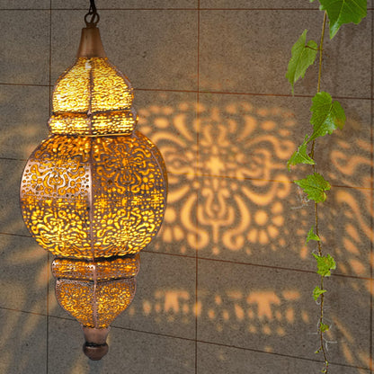 Hanging Solar Lights, Outdoor Decor Solar Lantern, Waterproof Metal Moroccan Lantern for Outside Patio Pathway Yard Front Porch Backyard Garden Decorative (1 Pack)
