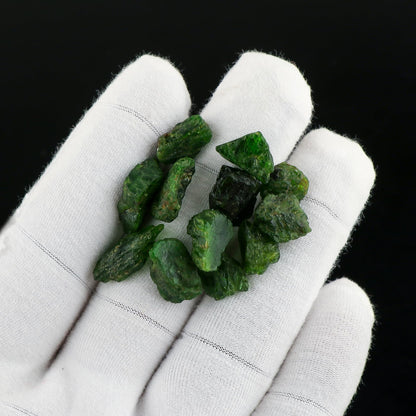 CRYSTALINES (50cts (14-16pcs) Natural Raw Green Chrome Diopside Gemstone, AAA Grade Wholesale Rough Stones, Chakra Reiki Healing Crystals, DIY Craft Supplies, Jewelry Making, Gem Collection