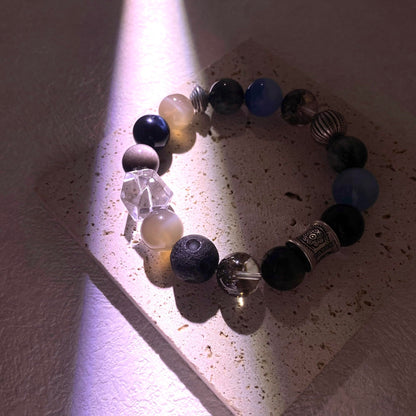 ANNYUEBB Crystal and Obsidian Energy Bracelet, Natural White, Silver, Healing Stone Jewelry | Elegant Good Luck Charm Bracelet, Chakra Balancing Gift (17cm （6.7‘’）)