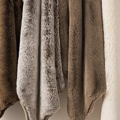 EVERGRACEHOME Luxury Soft Faux Chinchilla Fur Throw Blanket for Couch, Warm Thick Heavy Winter Throw Blanket 1220GSM for Bed, Fluffy Cozy Mink Blanket with Reversible Velvet, Champagne Fawn, 60"x80"