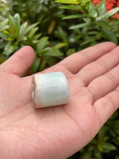 GAF TREASURES 5 Pcs Caribbean Calcite Tumbled Stones, Polished Natural Caribbean Calcite Gemstone, Caribbean Calcite Healing Crystals (Caribbean Calcite)