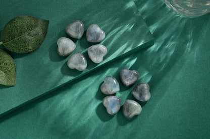10 PCS Heart Labradorite Crystal Thicken Set Blue Black Polished Stones Palm Love Natural Healing Crystals Gemstones Reiki Energy Balancing Carved Palm Worry Stone Meditation Gift