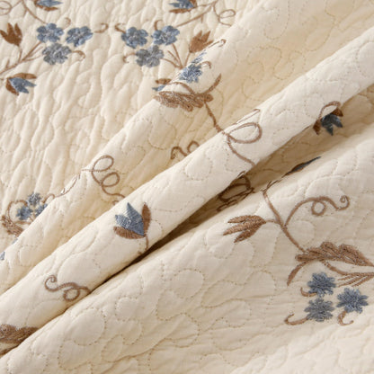 Quilt Set Blue Floral 3D Embroidery Pattern 3 PCS 100% Cotton Reversible Quilted Embroidered Decorative Bedspreads Coverlet Set, Lightweight &Soft King Size White Bedding Coverlet for All Season