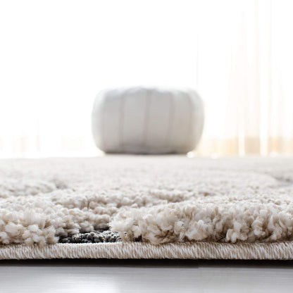 SAFAVIEH Florida Shag Collection Accent Rug - 2'3" x 5', Cream & Grey, Non-Shedding & Easy Care, 1.2-inch Thick Ideal for High Traffic Areas in Entryway, Living Room, Bedroom (SG471-1180)