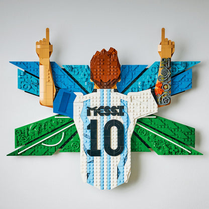 LEGO Editions Lionel Messi – Celebration - Building Set for Boys & Girls, Ages 14+ - Collectible Soccer Gift for Fans - Kids Bedroom or Shelf Decor - 43018