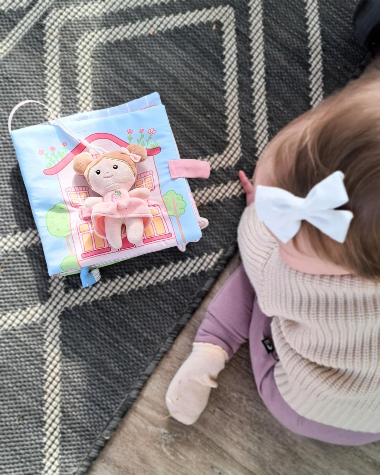 LeyaDoll Interactive Sensory Soft Cloth Book, Educational Crinkle Quiet Activity Busy Book for Babies,Toddler Travel Toy Gift for 1-3 Year Old Boys and Girls (A Berry Special Day)